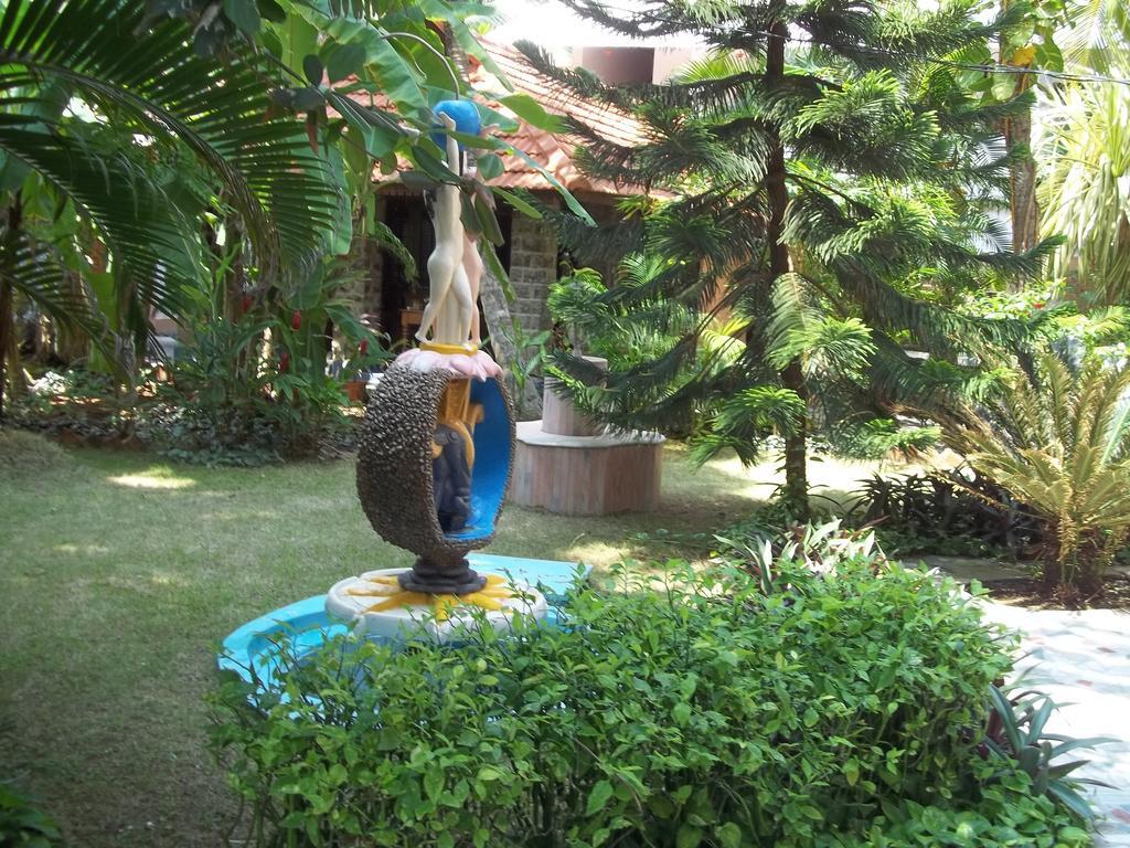 Maharaju Palace Kovalam Bagian luar foto